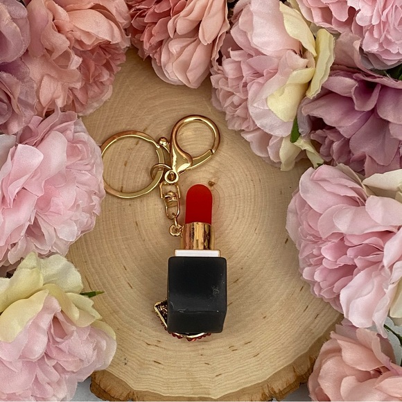 Red Lipstick with Crystal Lips Keychain Charm - Picture 13 of 16
